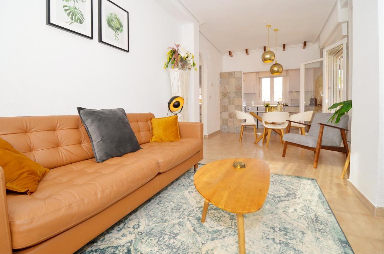 Punta Prima Pleasure With Private Parking In A Gated Community Close To The Beach Torrevieja Esterno foto